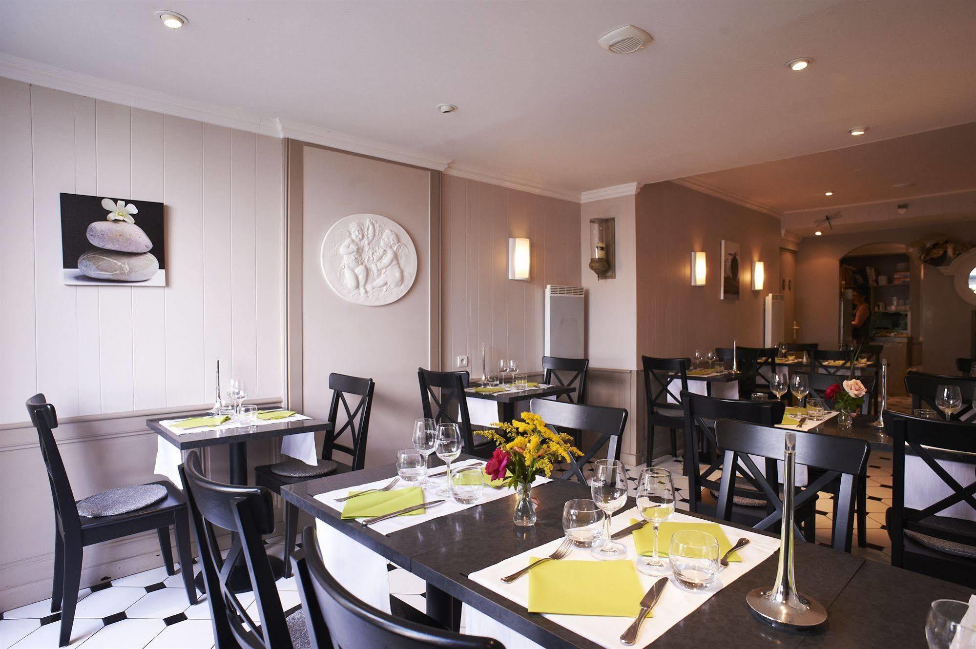 Cristal Hotel Restaurant - Logis Hotels Saumur Eksteriør billede