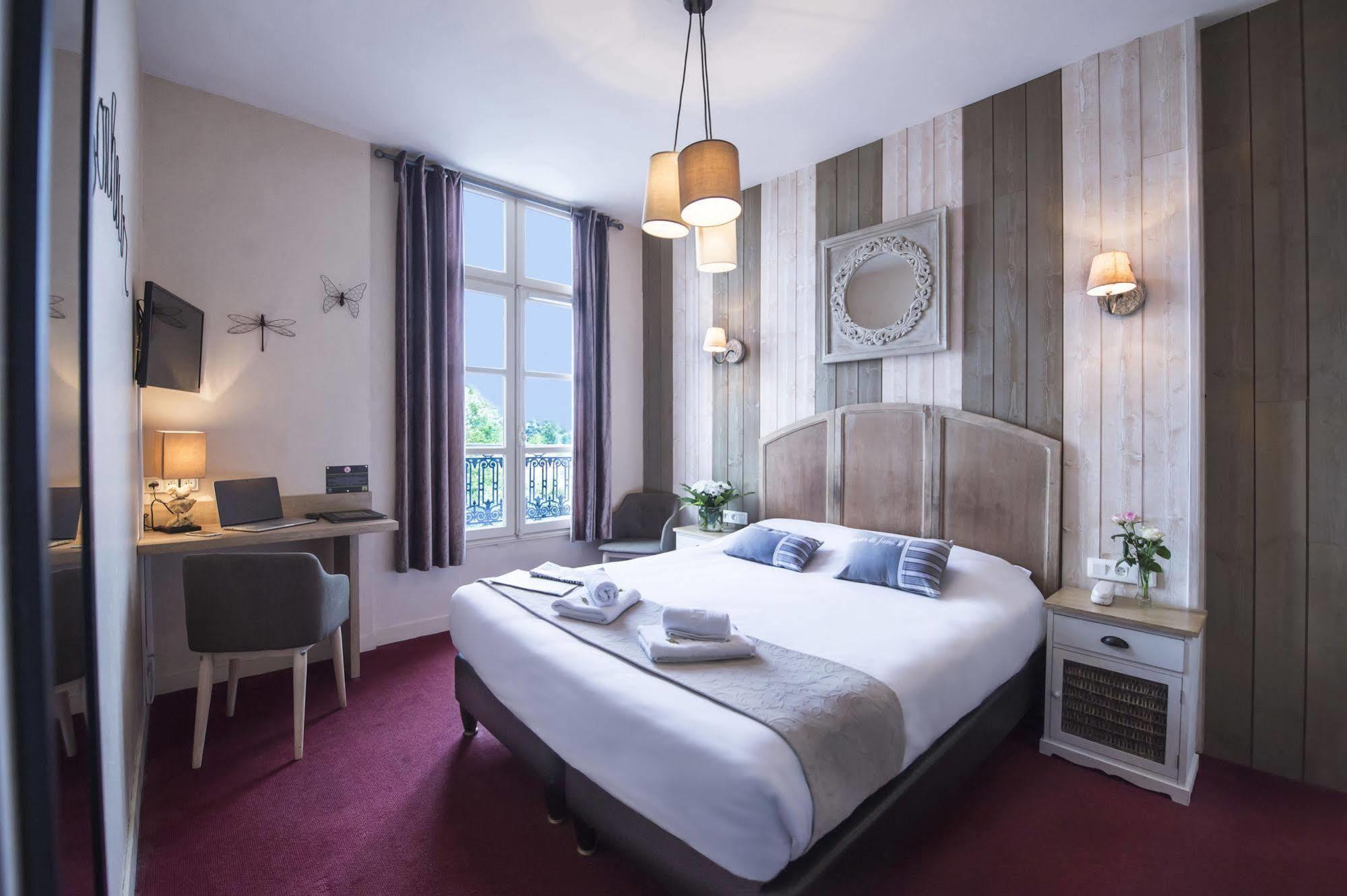 Cristal Hotel Restaurant - Logis Hotels Saumur Eksteriør billede